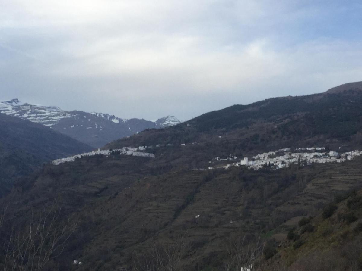 דירות בוביון La Ermita Del Poqueira מראה חיצוני תמונה